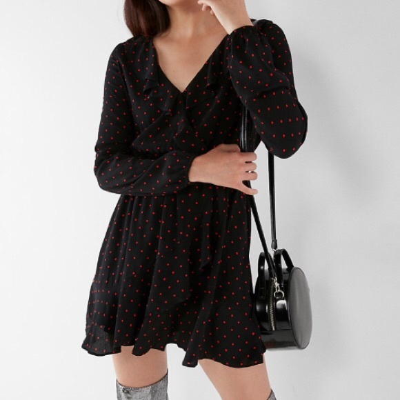Express Dresses & Skirts - EXPRESS Petite // Ruffle Polka Dot Dress